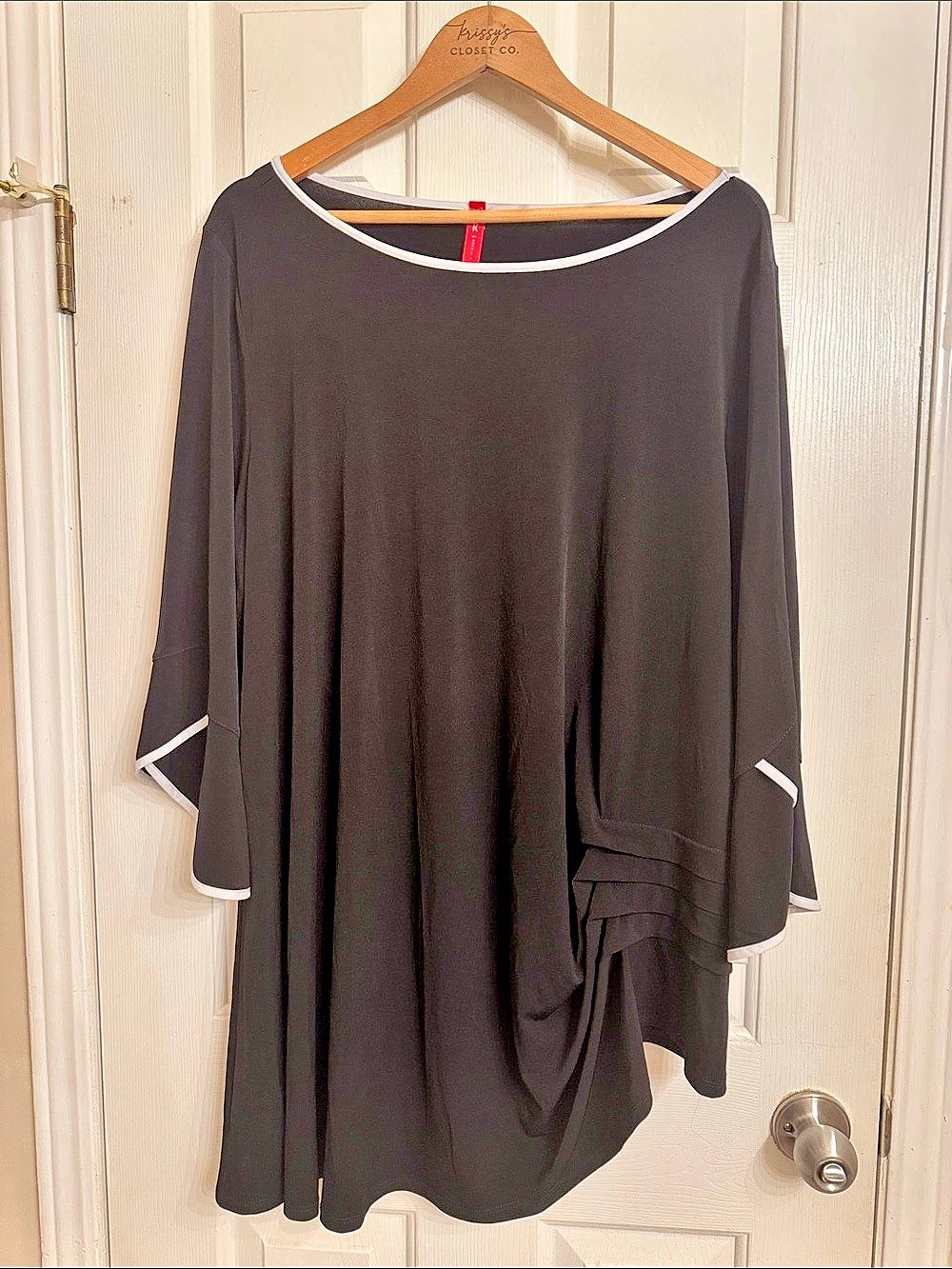 iC by Connie K Black Bell Sleeve Dress Size 1X